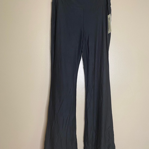 No Boundaries Flare Pant - Picture 6 of 6